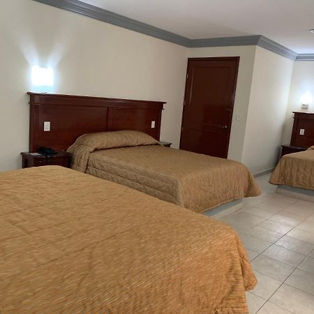 Motel Real Del Sur Moroleon Zewnętrze zdjęcie