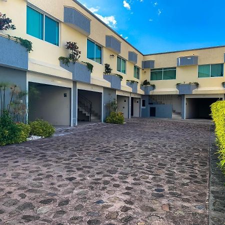 Motel Real Del Sur Moroleon Zewnętrze zdjęcie