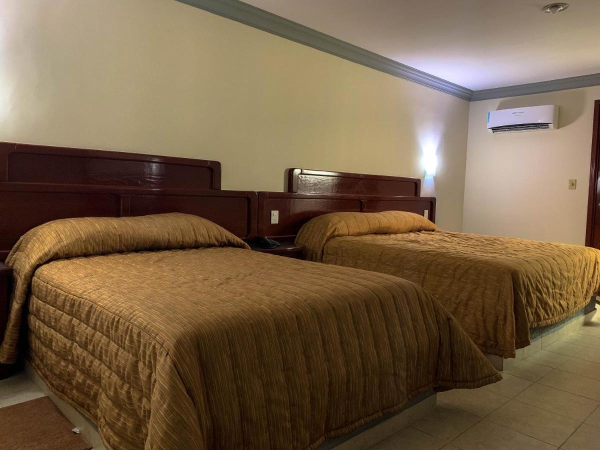 Motel Real Del Sur Moroleon Zewnętrze zdjęcie