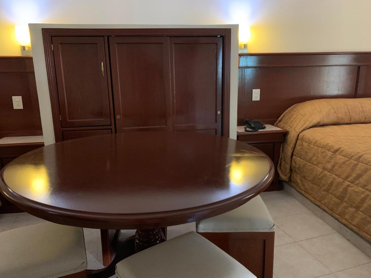 Motel Real Del Sur Moroleon Zewnętrze zdjęcie