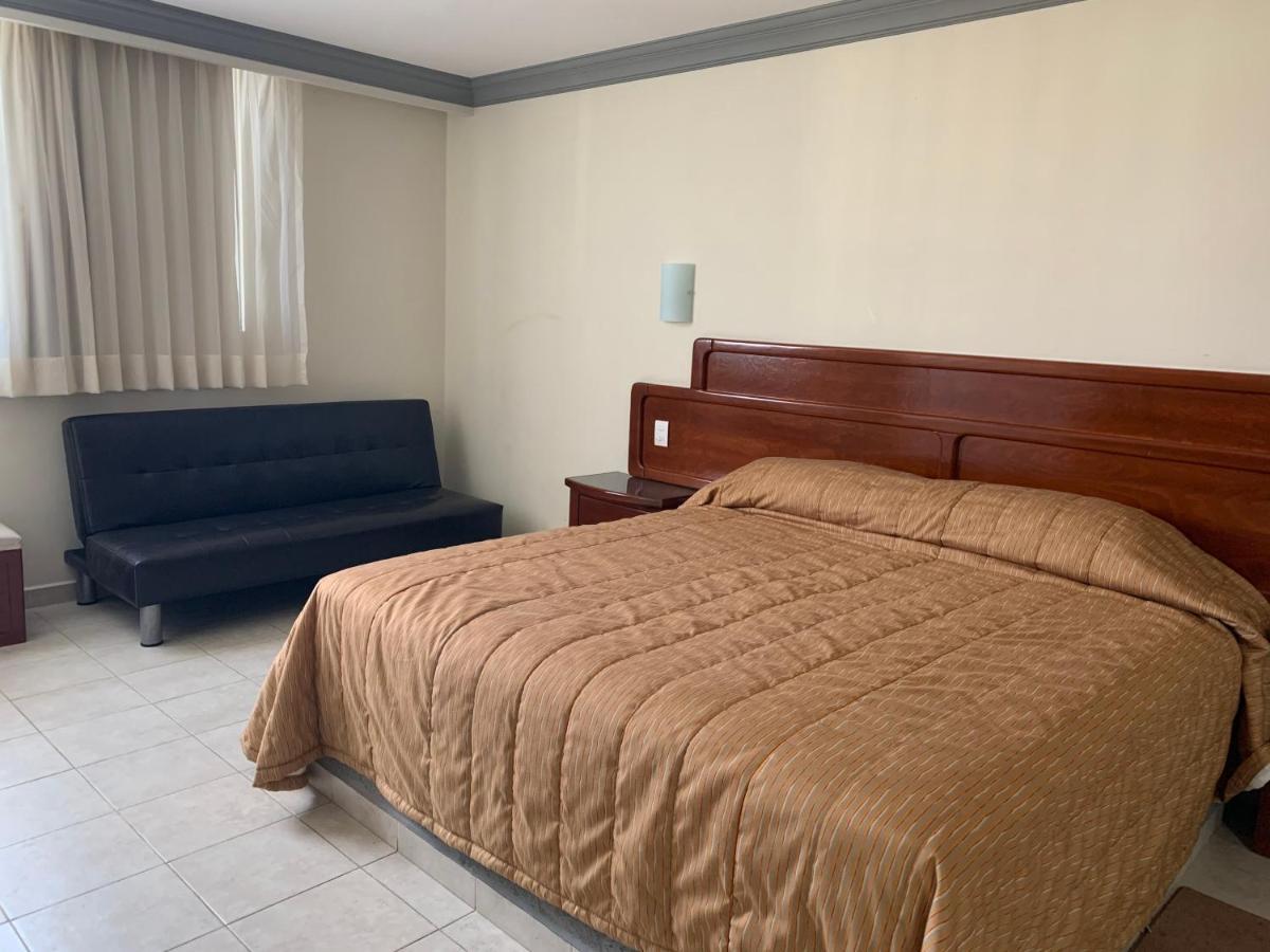 Motel Real Del Sur Moroleon Zewnętrze zdjęcie
